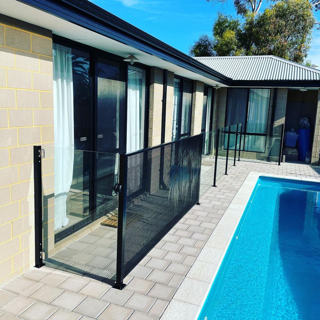 Contemporary Pool Perf fencing, Western Australia